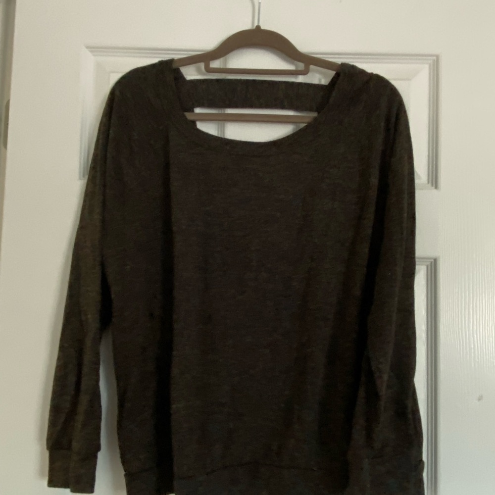 Low back sweater